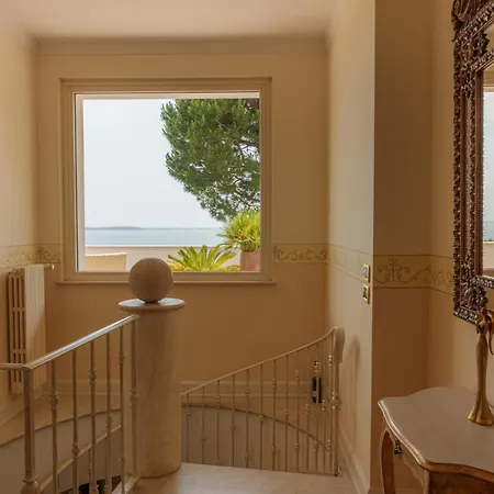 Villa Elena *