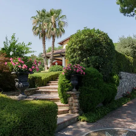 Villa Elena Moniga del Garda