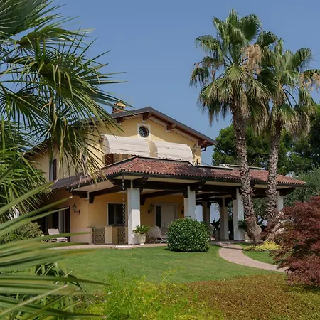 别墅 Elena Moniga del Garda