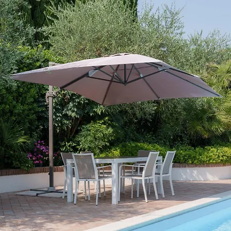 Elena Moniga del Garda