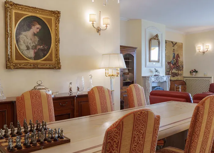 Elena Villa Moniga del Garda